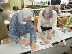 ☆ゲーム
お隣同士で協力して頑張りました
